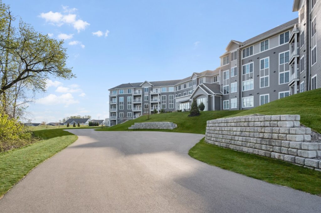 External image of Rivertown Ridge senior living community.